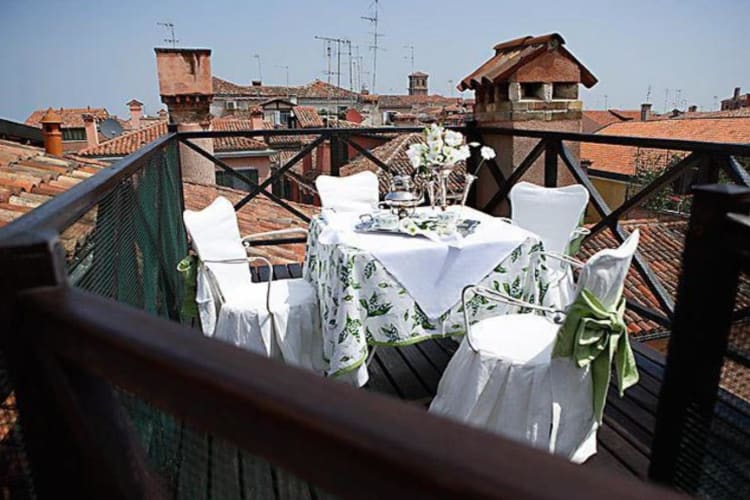 Rooftop dining